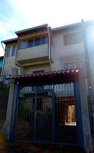 Fachada da casa na Rua Monza, 227 - Santa Isabel